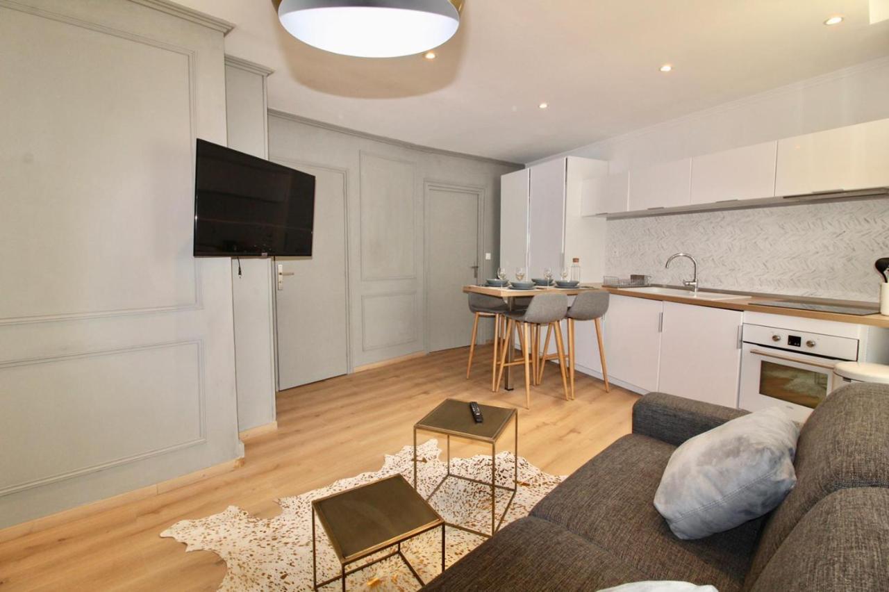 Lovely Apartment Heart Of Golden Square Fiber Wifi Nice Ngoại thất bức ảnh